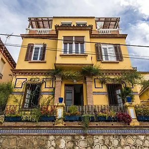 Alicia 5* Malaga